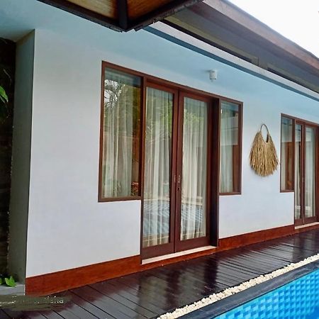 Villa Travis Seminyak Buitenkant foto
