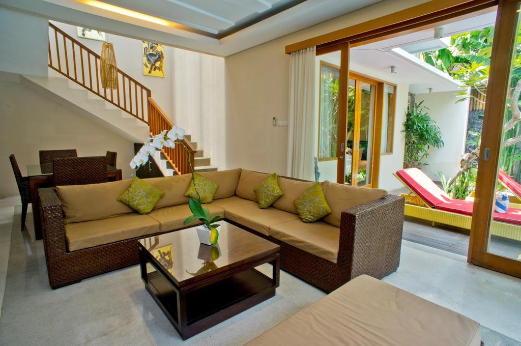 Villa Travis Seminyak Buitenkant foto