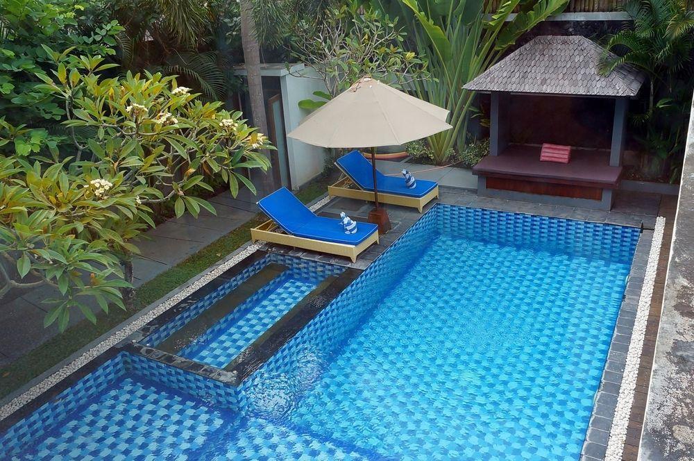 Villa Travis Seminyak Buitenkant foto